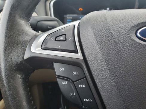 Used 2015 Ford Fusion Energi SE image 16