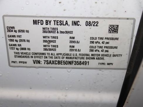Used 2022 Tesla Model X Base image 30