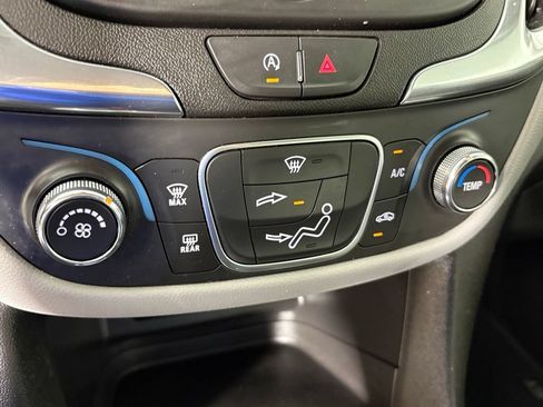 Used 2024 Chevrolet Equinox LS w/ Driver Confidence II Package FWD image 28