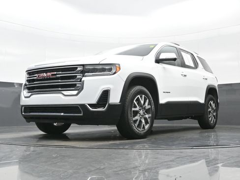 Used 2023 GMC Acadia SLE w/ Driver Convenience Package FWD image 26