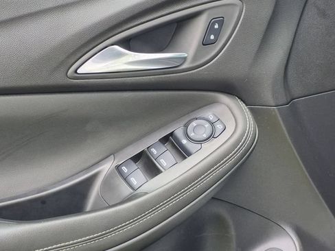Used 2024 Buick Encore GX Preferred w/ Comfort Package FWD image 18