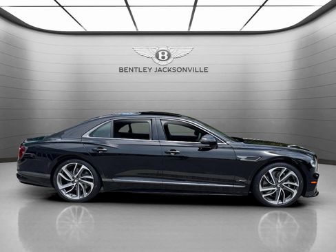 New 2025 Bentley Flying Spur Plug-In Hybrid image 5