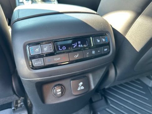 Used 2024 Hyundai Palisade Calligraphy AWD/4WD image 12
