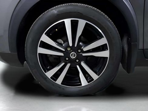 Used 2020 Nissan Kicks SR FWD image 20