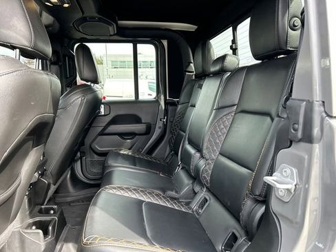 Used 2022 Jeep Gladiator Overland image 21