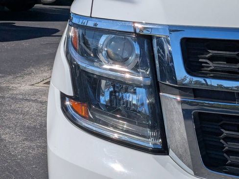 Used 2020 Chevrolet Suburban LT image 10