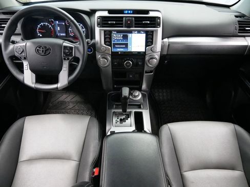 Used 2020 Toyota 4Runner SR5 Premium image 14