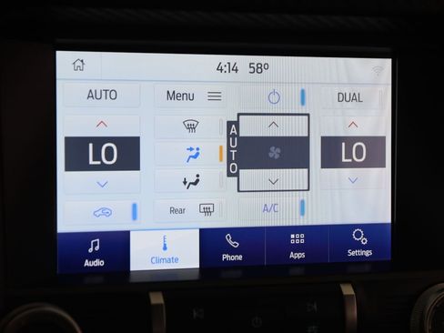 Used 2020 Ford Mustang Convertible RWD image 34