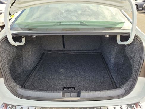 New 2026 Volkswagen Jetta SEL FWD image 19