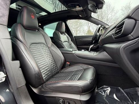 Used 2019 Maserati Levante Trofeo AWD/4WD image 20
