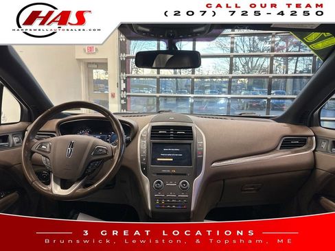 Used 2017 Lincoln MKC Reserve image 12