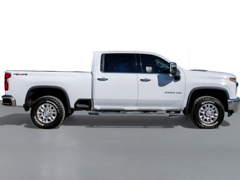 Used 2022 Chevrolet Silverado 2500 LTZ w/ Safety Package image 5