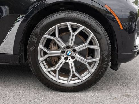 Used 2021 BMW X7 xDrive40i AWD/4WD image 11