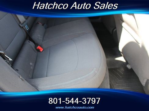 Used 2018 Chevrolet Cruze LT w/ Convenience Package FWD image 22