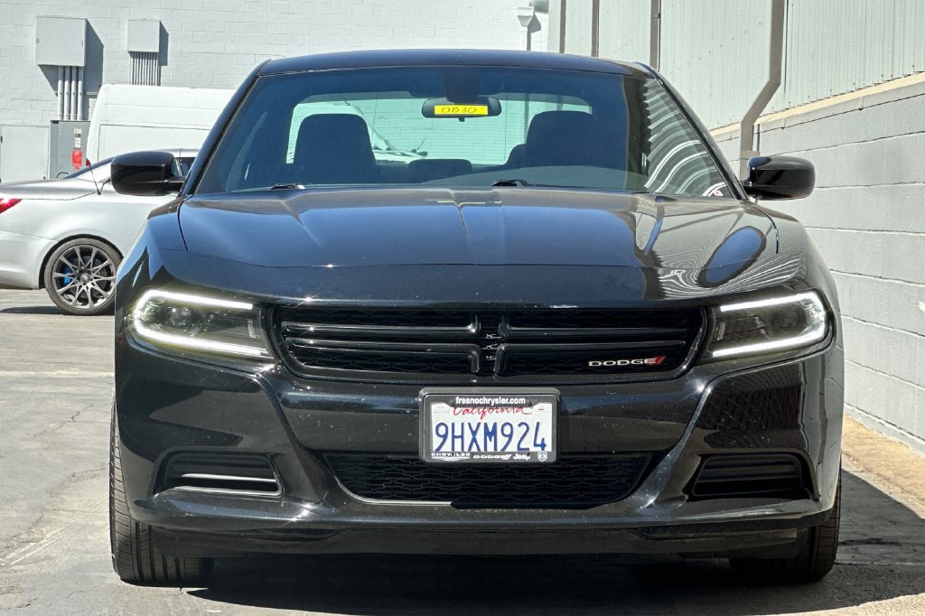 Used 2023 Dodge Charger SXT w/ Blacktop Package RWD image 9