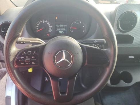 Used 2021 Mercedes-Benz Sprinter 2500 w/ Driver Convenience Package image 4