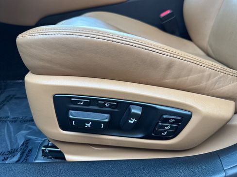 Used 2013 Lexus GS 450h w/ Luxury Pkg RWD image 15