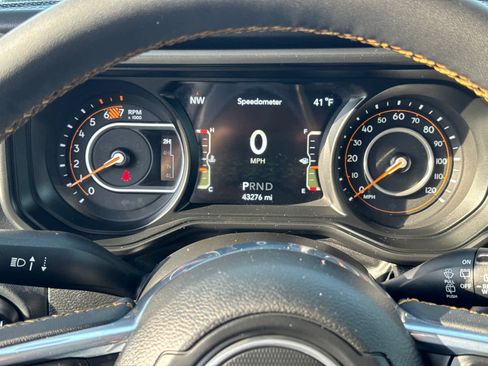 Used 2024 Jeep Wrangler Sahara w/ Dual Top Group image 17