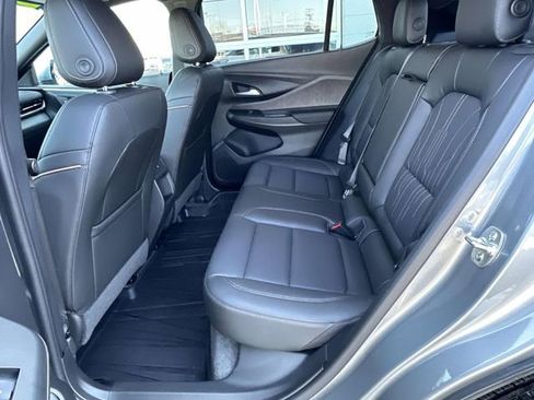 Used 2025 Buick Envista Avenir FWD image 29