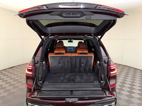 Used 2023 BMW X7 xDrive40i w/ Executive Package image 24