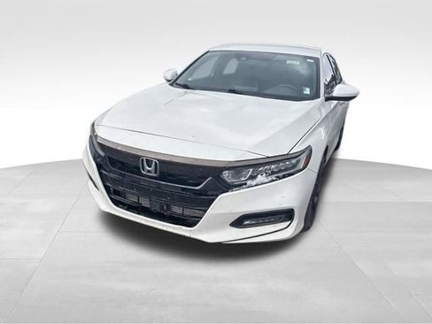 Used 2018 Honda Accord Sport image 3