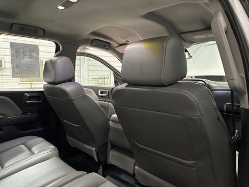 Used 2019 Chevrolet Silverado 2500 W/T AWD/4WD image 28