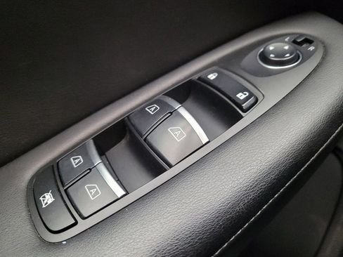 Used 2019 INFINITI QX50 Essential w/ Cargo Package image 27