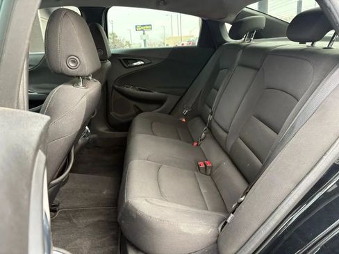 Used 2016 Chevrolet Malibu LT FWD image 17