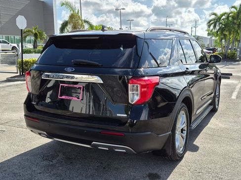 Used 2020 Ford Explorer XLT w/ Equipment Group 202A RWD image 5