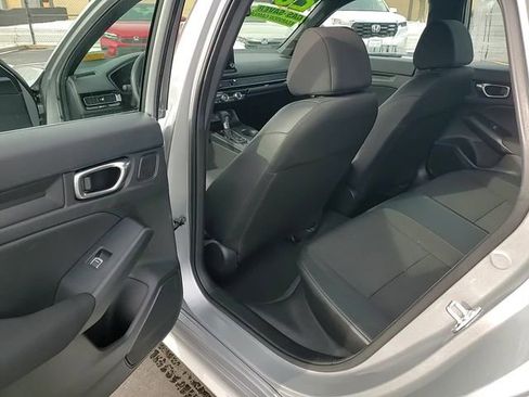Used 2025 Honda Civic Sport image 28