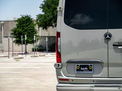 Used 2025 Mercedes-Benz Sprinter 3500 image 14