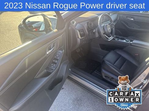 Used 2023 Nissan Rogue SV w/ SV Premium Package image 12