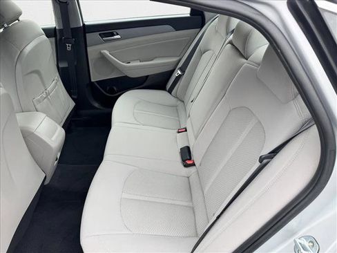 Used 2018 Hyundai Sonata SEL image 16