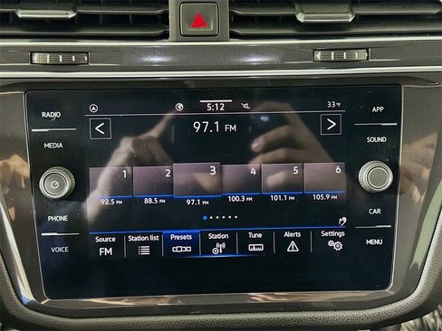 Used 2023 Volkswagen Tiguan SE image 14