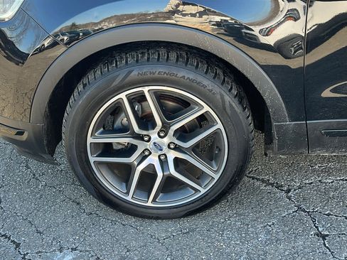 Used 2018 Ford Explorer Sport w/ Equipment Group 401A image 8