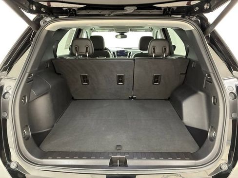 Used 2018 Chevrolet Equinox Premier image 17