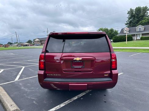 Used 2016 Chevrolet Suburban LT RWD image 6