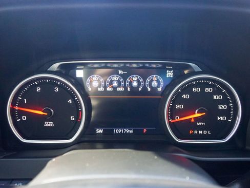 Used 2020 Chevrolet Silverado 2500 LTZ w/ LTZ Premium Package image 30