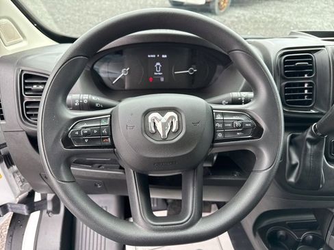 Used 2025 RAM ProMaster 3500 w/ Convenience Group image 2