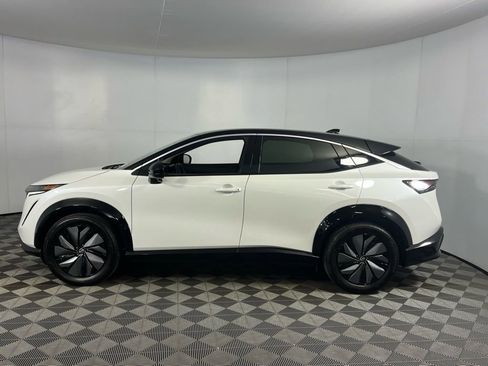 Used 2025 Nissan Ariya ENGAGE image 8