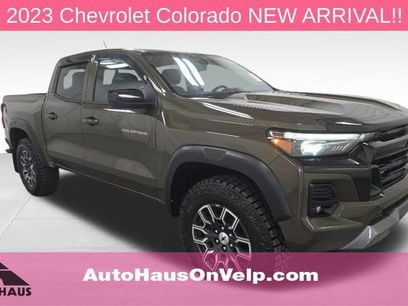 Used 2023 Chevrolet Colorado Z71 w/ Z71 Convenience Package 2
