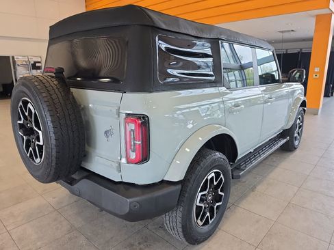Used 2023 Ford Bronco Outer Banks AWD/4WD image 7