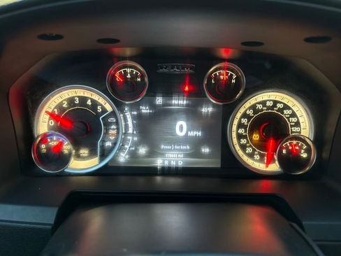 Used 2014 RAM 2500 Laramie image 21