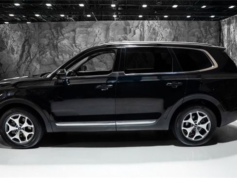 Used 2021 Kia Telluride EX image 24