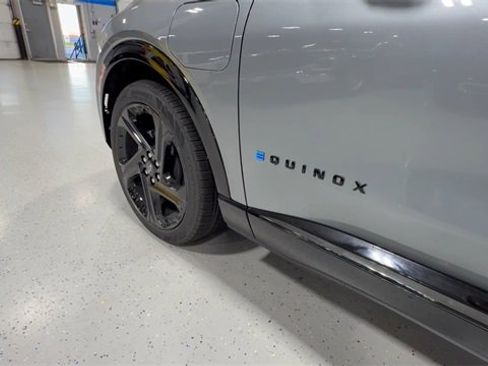 New 2026 Chevrolet Equinox EV RS image 15