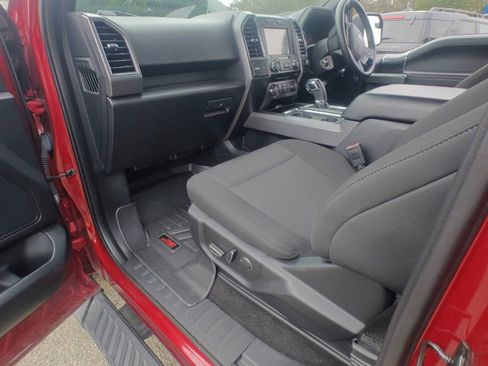 Used 2018 Ford F150 XLT w/ Equipment Group 302A Luxury AWD/4WD image 9