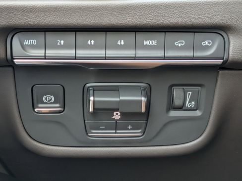 New 2026 Cadillac Escalade ESV Luxury image 27