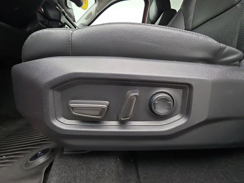 Used 2022 Toyota Tundra SR5 image 20