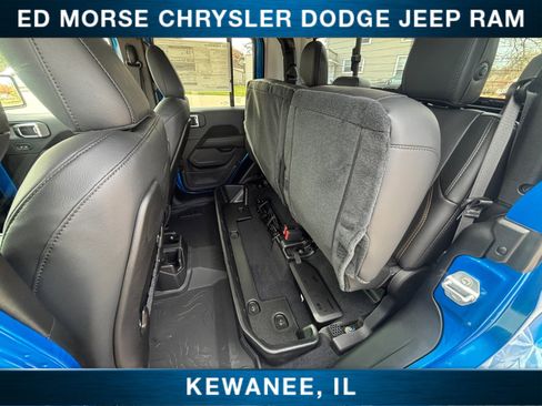 New 2025 Jeep Gladiator Sport image 29