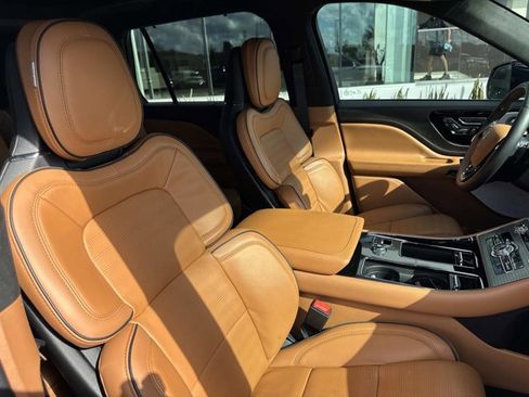 Certified 2024 Lincoln Aviator Black Label w/ Class IV Trailer Tow Package image 21